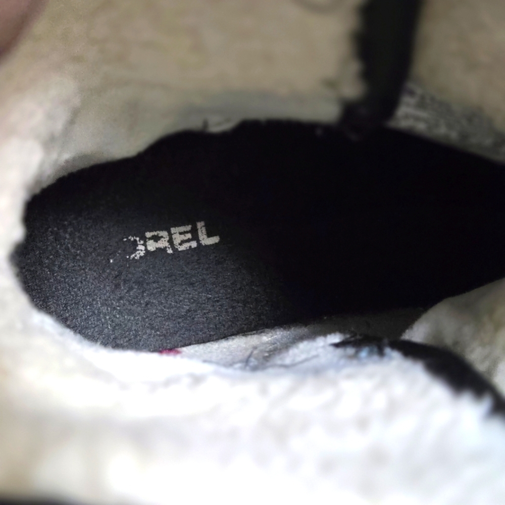 Sorel ‘Moto Cozy’, black boots, size 8 - Picture 7 of 8